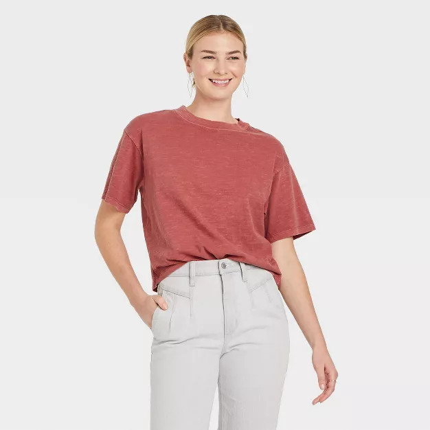 Women's Short Sleeve Boxy T-Shirt - Universal Thread™ | Target