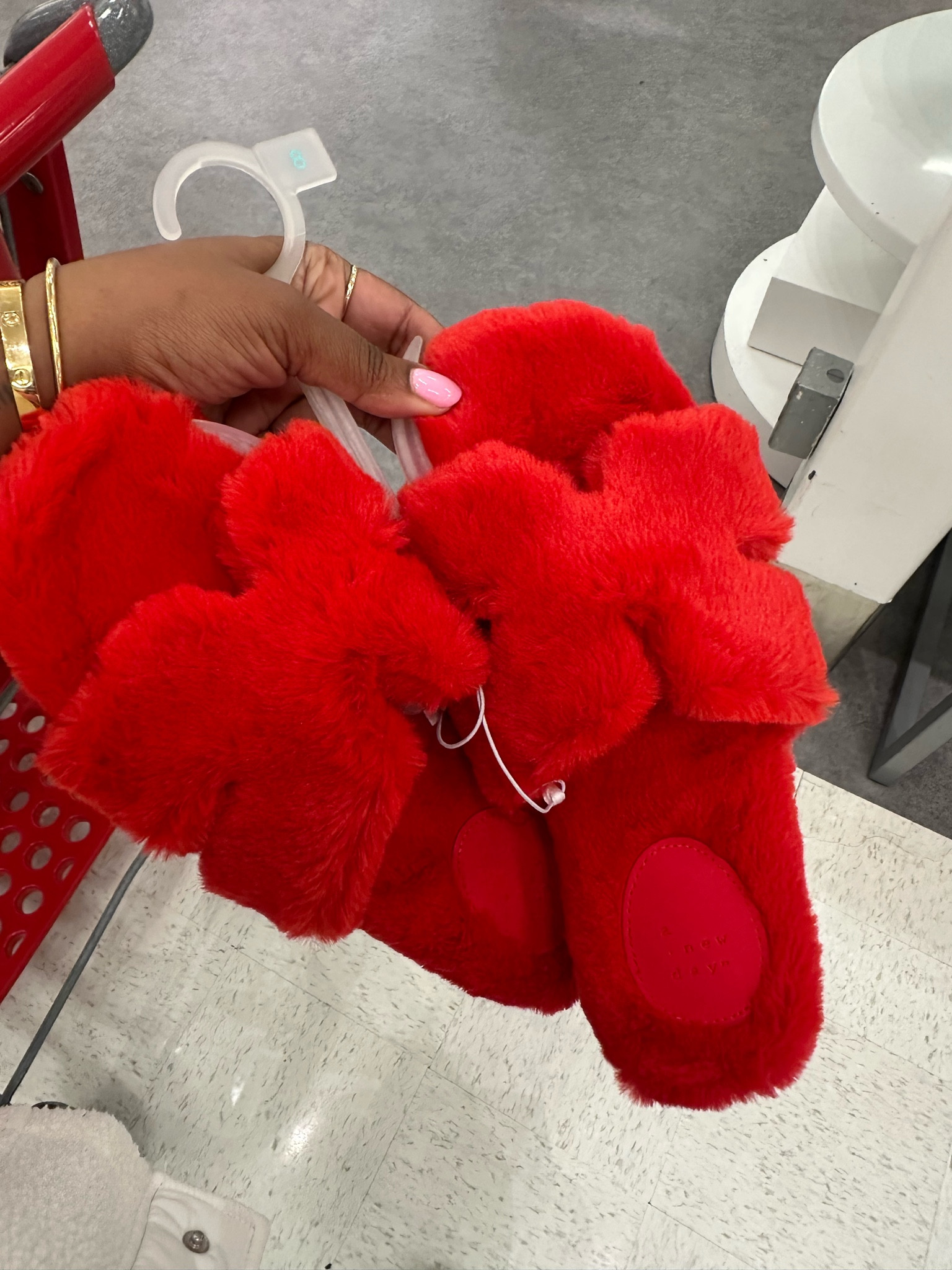 Slipper 
Holiday 
Target 
Target finds 


Follow my shop @styledbylynnai on the @shop.LTK app to shop this post and get my exclusive app-only content!

#liketkit 
@shop.ltk
https://liketk.it/4Xc9D

Follow my shop @styledbylynnai on the @shop.LTK app to shop this post and get my exclusive app-only content!

#liketkit 
@shop.ltk
https://liketk.it/4Xfaj

Follow my shop @styledbylynnai on the @shop.LTK app to shop this post and get my exclusive app-only content!

#liketkit 
@shop.ltk
https://liketk.it/4XsCx

Follow my shop @styledbylynnai on the @shop.LTK app to shop this post and get my exclusive app-only content!

#liketkit 
@shop.ltk
https://liketk.it/4XGGK

Follow my shop @styledbylynnai on the @shop.LTK app to shop this post and get my exclusive app-only content!

#liketkit #LTKCyberWeek 
@shop.ltk
https://liketk.it/4YteQ

Follow my shop @styledbylynnai on the @shop.LTK app to shop this post and get my exclusive app-only content!

#liketkit #LTKStyleTip #LTKHome #LTKFindsUnder50 #LTKHoliday #LTKGiftGuide
@shop.ltk
https://liketk.it/4YOnz