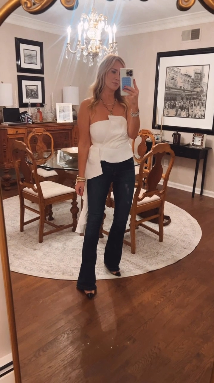 Spanx jeans 
Holiday outfit
Date night look

#LTKHoliday #LTKSeasonal #LTKGiftGuide