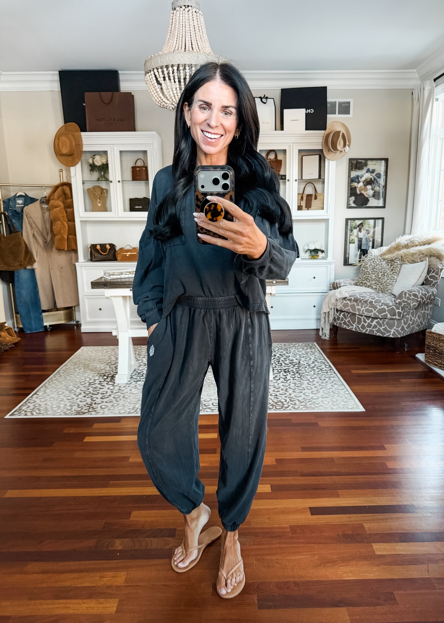 Such a cute comfy set!
Perfect for travel!

#LTKootd #LTKTravel #LTKmomlife