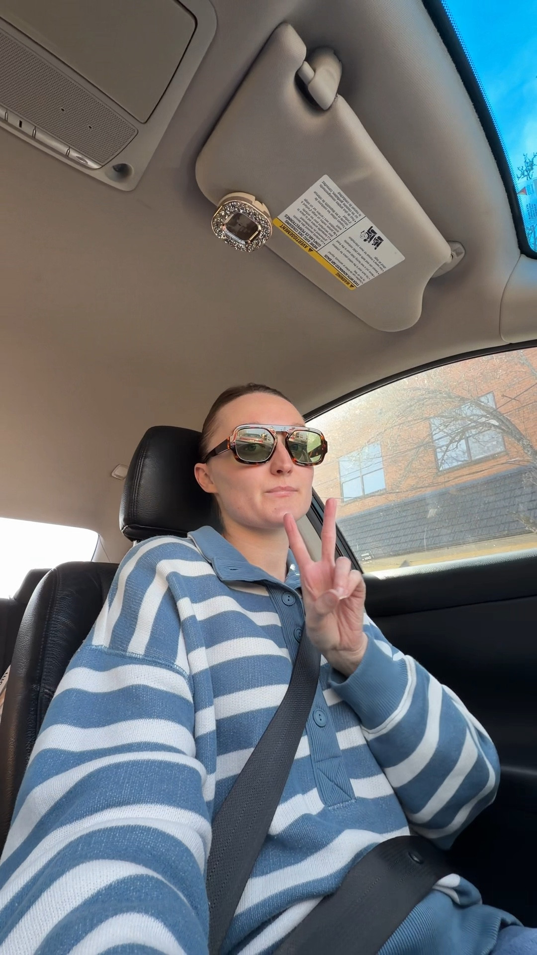 a realistic Tuesday: chiropractor, work, cozy at home 🥼🛍️📱🏡🥤

#LTKHome #LTKdayinmylife #LTKootd