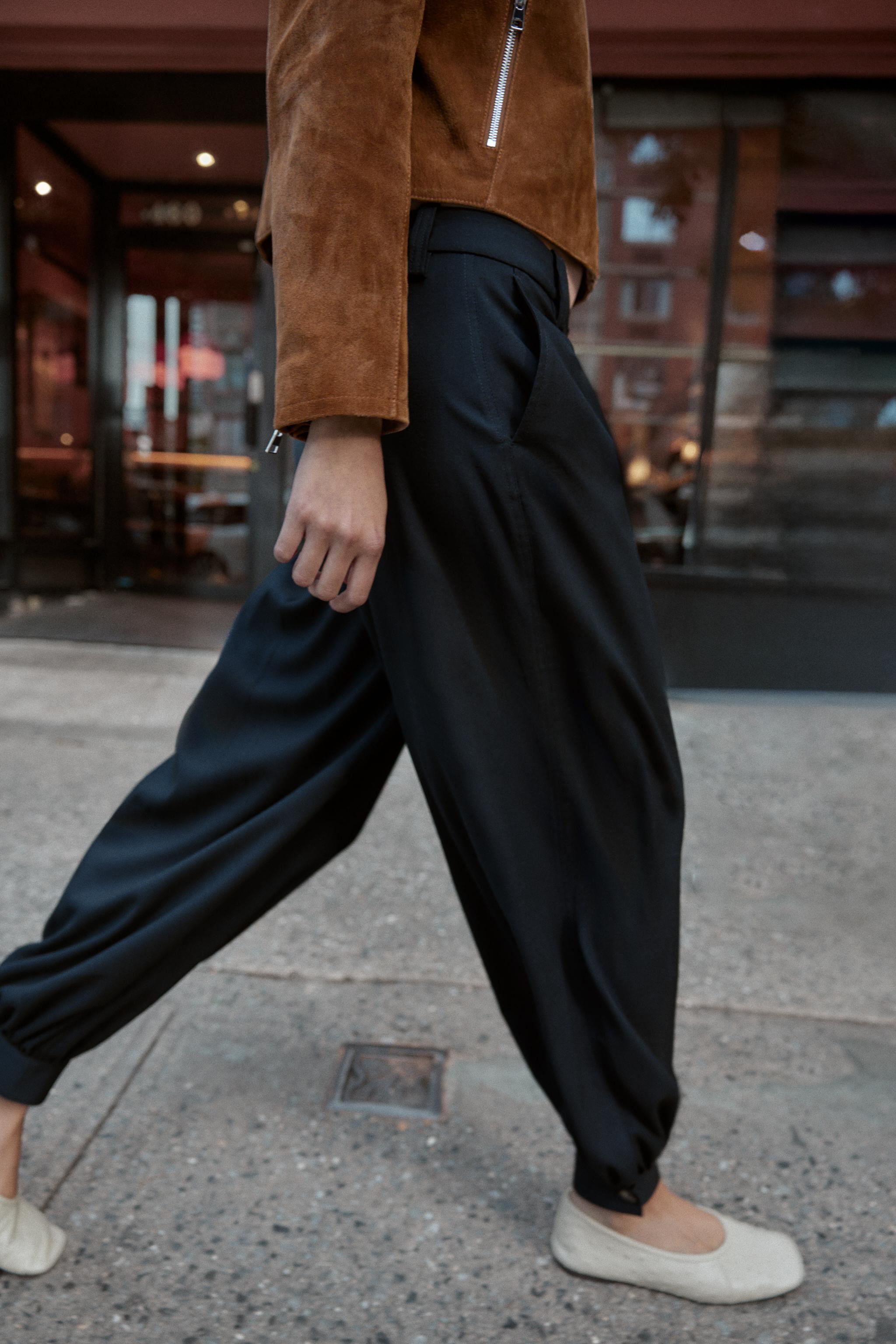 PLEATED PANTS WITH BUTTONED HEM | Zara US