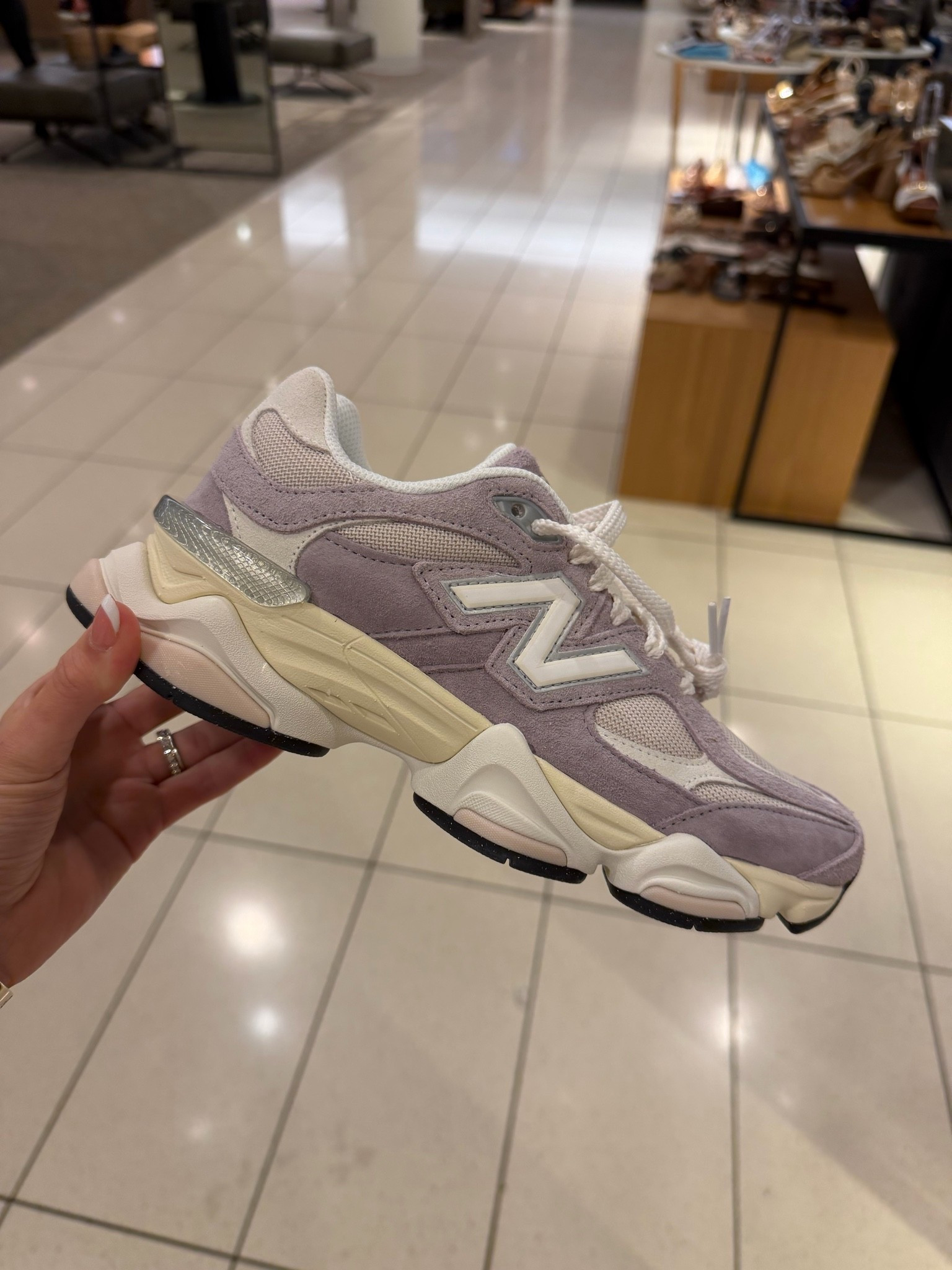 new balance I was eyeing from the nsale! love the subtle purple for fall - still neutral enough to go with so much!

nordstrom sale, tennis shoes, athletic shoes, athleisure, shoes i’m crushing on

#LTKSaleAlert #LTKActive #LTKfitnessgoals