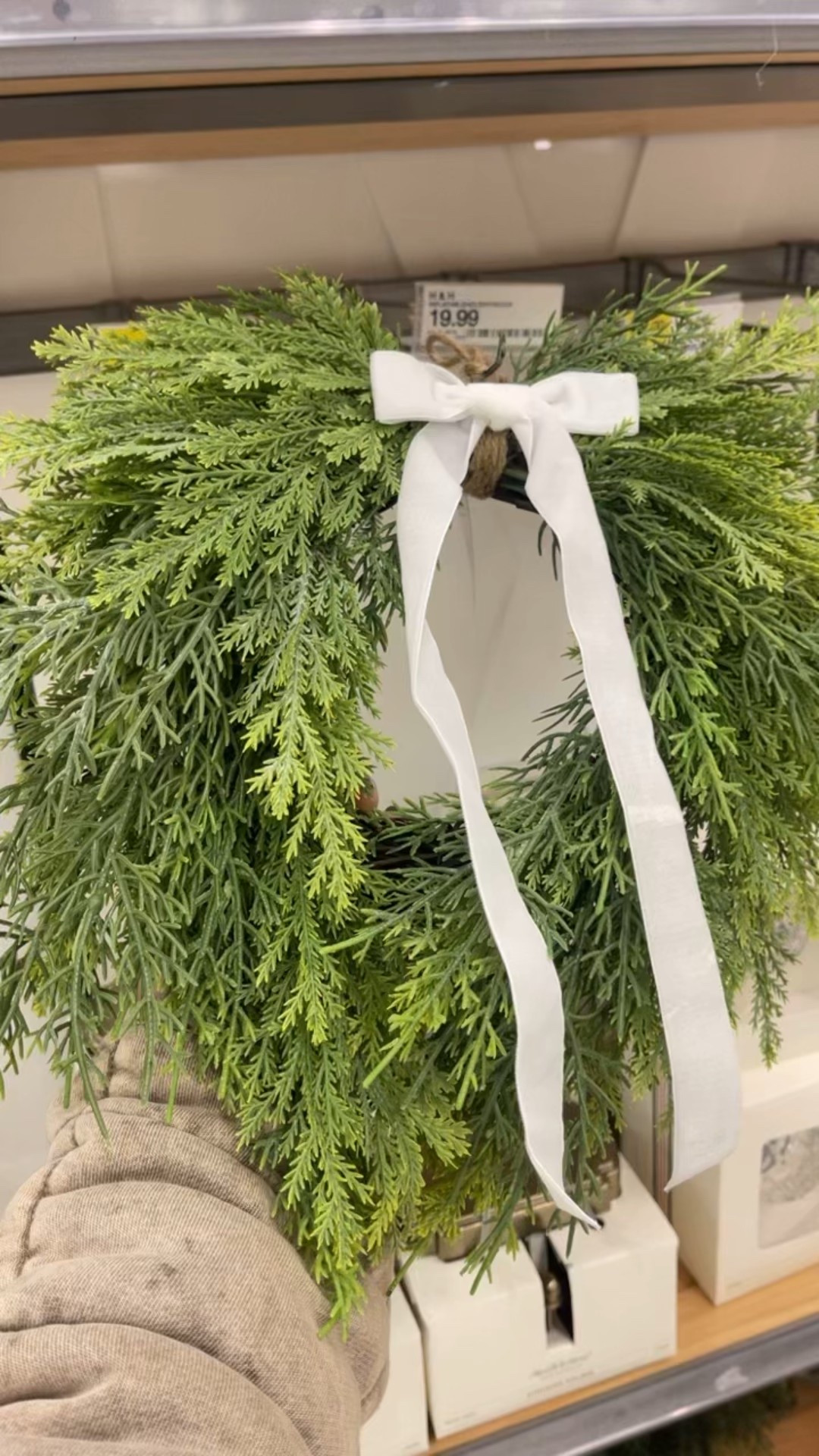 Waited so long to do cabinet wreaths last year that everything was sold out so went to Target nice and early & grabbed these. Swapped out the bows for a more festive look but love them both ways!

#target
#targetfinds
#roomessentials
#holidaydecor
#wreath
#christmasdecor


#LTKSeasonal #LTKHome #LTKHoliday