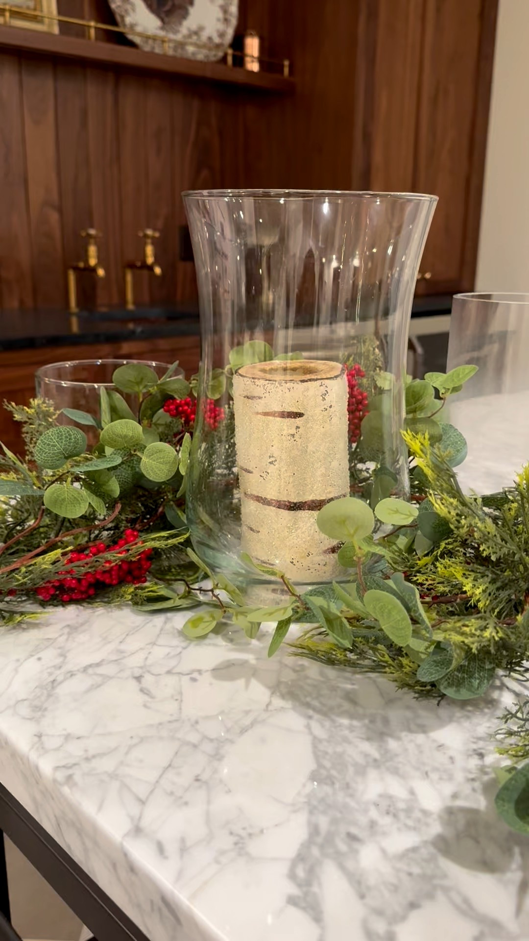 I can’t believe this garland is $23 ! 

#LTKHoliday