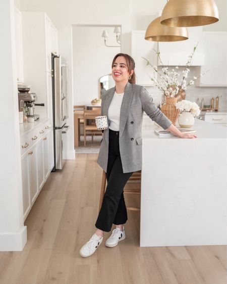 Check out this business casual outfit idea! A pair of black pants, a basic white tee, a blazer, and white sneakers! #officelook #workwear #petitestyle #outfitidea

#LTKstyletip #LTKshoecrush #LTKworkwear