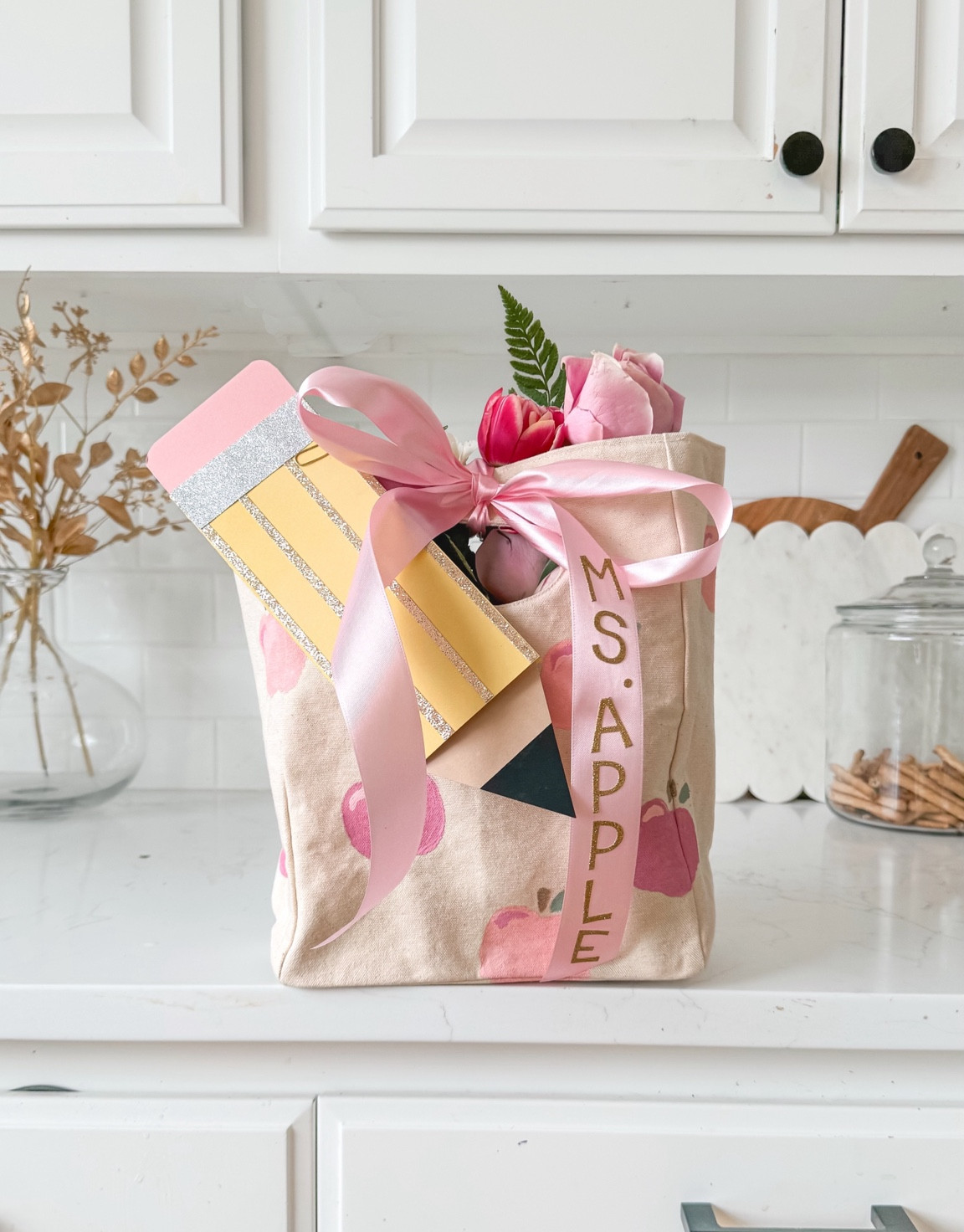 Handmade lunch tote + gift card + flowers for desk 🍏✨Teacher Appreciating gift for the our gold gems in this world  

#LTKfamily #LTKGiftGuide