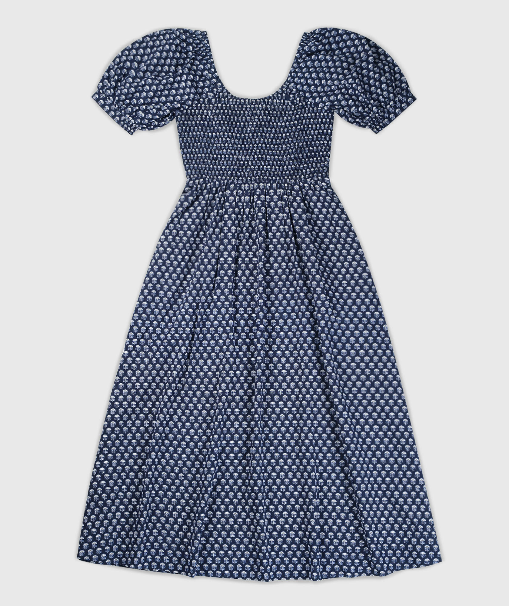OUTLET Puff-Sleeve Smocked Maxi Dress | vineyard vines