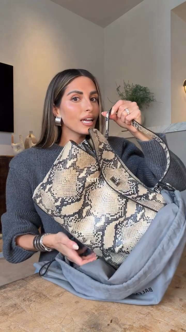 Balenciaga Rodeo bag: a review of the flaws and issues 

 
