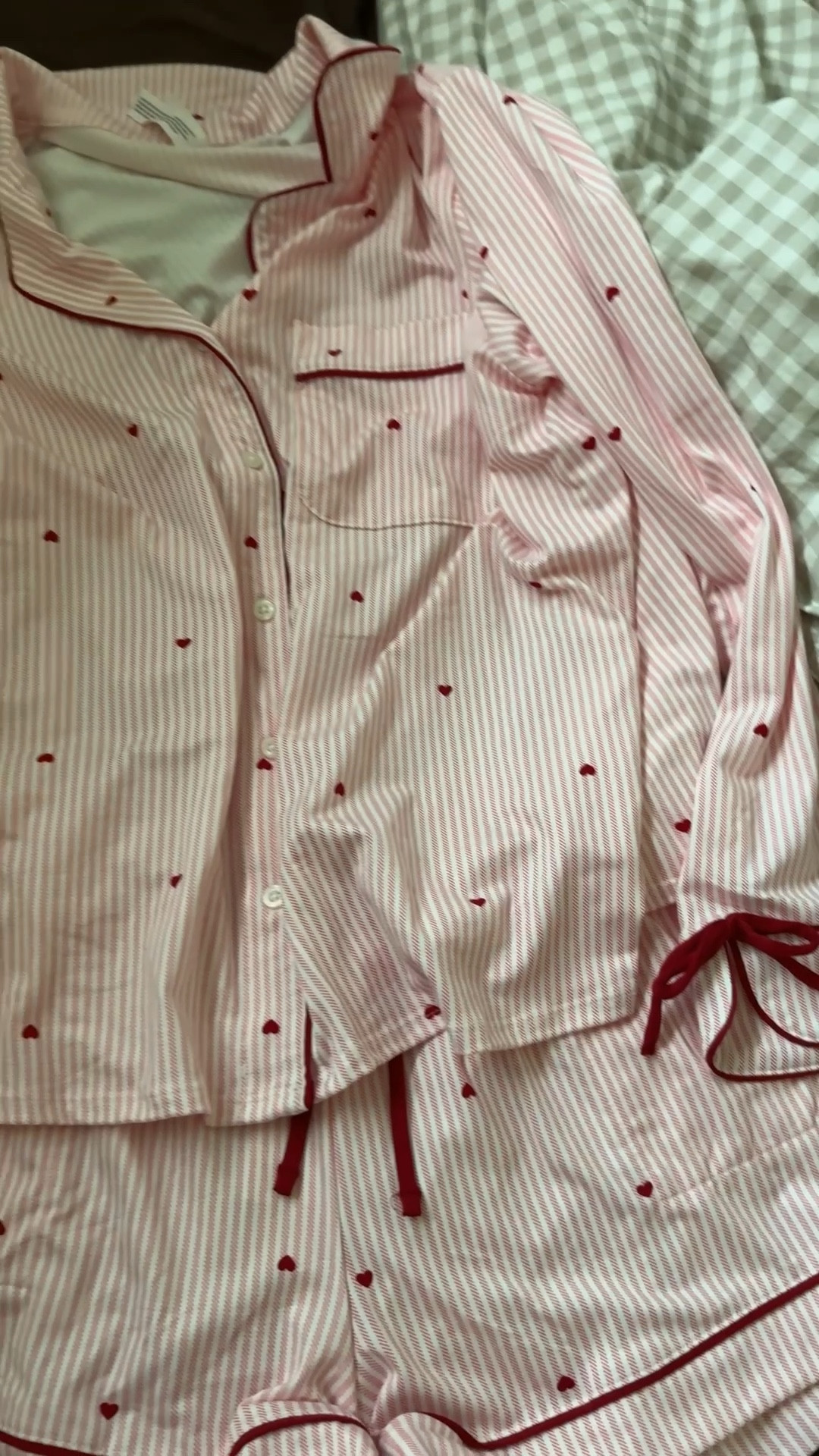 The cutest valentines pajamas are finally online! I size up one for a more comfortable fit! Love the bow detail on the sleeves❤️ only $30!

#LTKSeasonal #LTKmomlife #LTKFindsUnder50