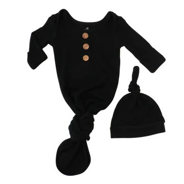 Black Waffle Bamboo Newborn Baby Knot Gown & Hat Set | Caden Lane