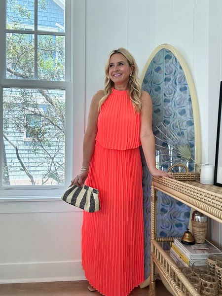 The prettiest dress for summer! Loving this palm royale collection from social threads! Code FANCY10 for 10% off 

#LTKSeasonal #LTKFindsUnder100 #LTKStyleTip