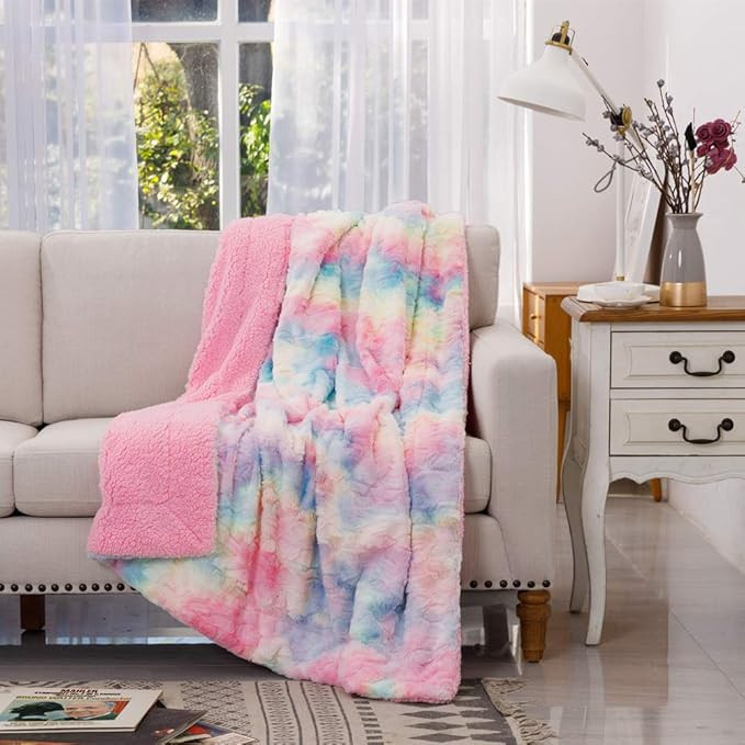 COCOPLAY W Faux Fur Throw Blanket, Super Soft Fuzzy Lightweight Luxurious Cozy Warm Fluffy Plush ... | Amazon (US)