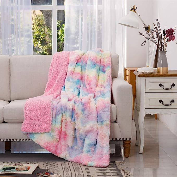 COCOPLAY W Faux Fur Throw Blanket, Super Soft Fuzzy Lightweight Luxurious Cozy Warm Fluffy Plush ... | Amazon (US)