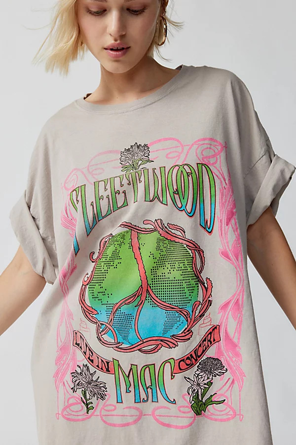 Fleetwood Mac Oversized T-Shirt Dress | Urban Outfitters (US and RoW)