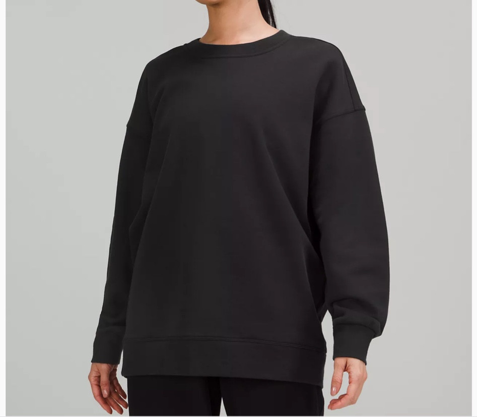 The best oversized crew! 

#LTKGiftGuide #LTKHoliday #LTKSeasonal