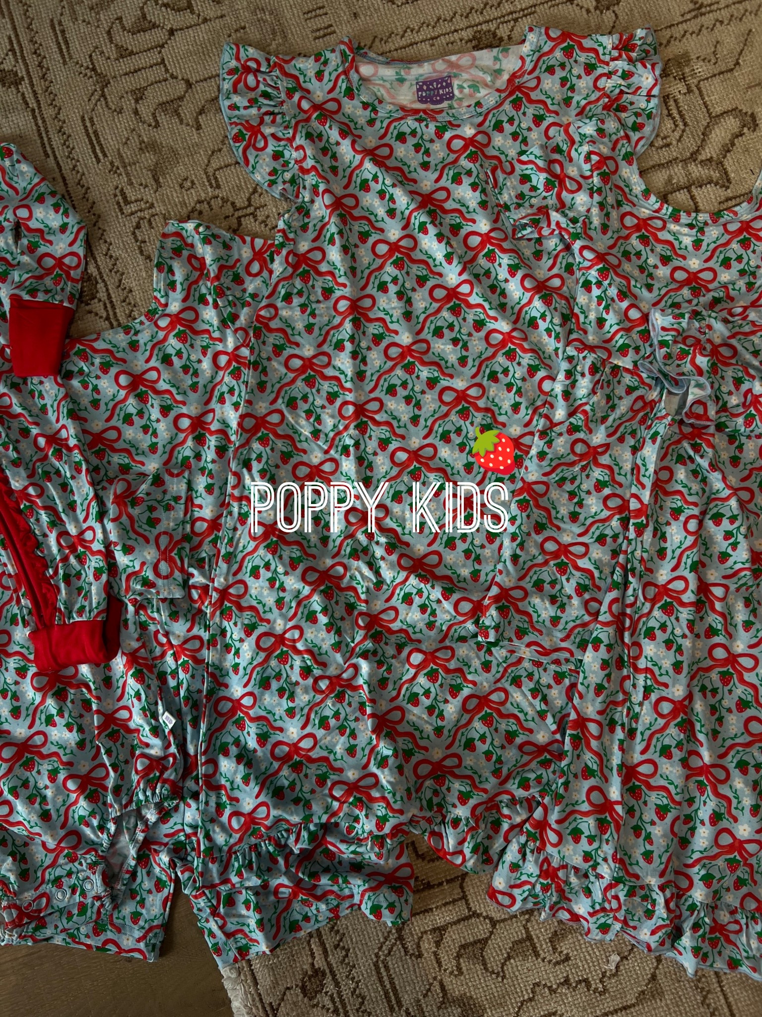 Cutest print everrr✨

Dressupbuttercup.com #dressupbuttercup #dederaad 


#LTKSeasonal #LTKKids #LTKootd