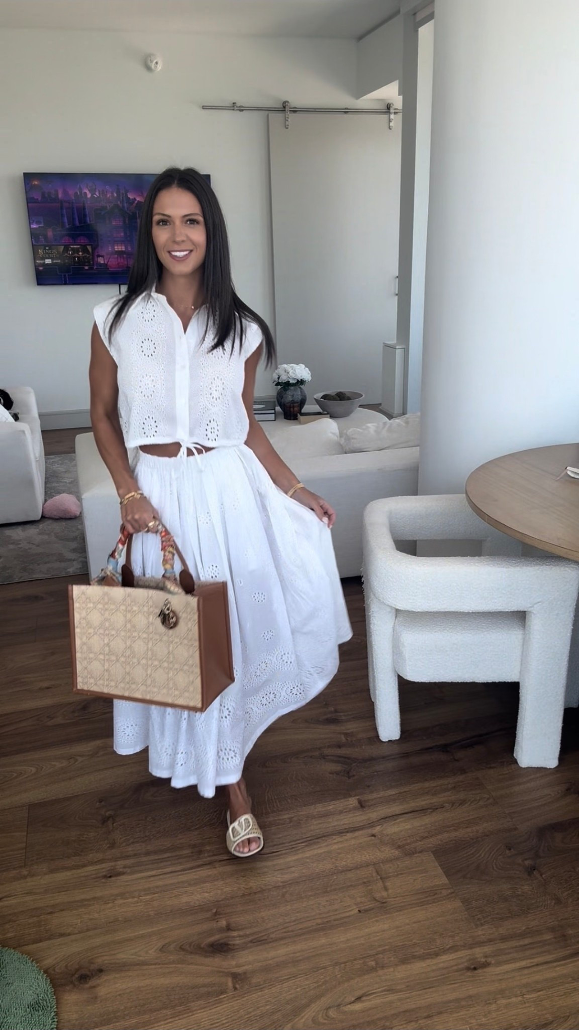 Similar items to match this vibe! 