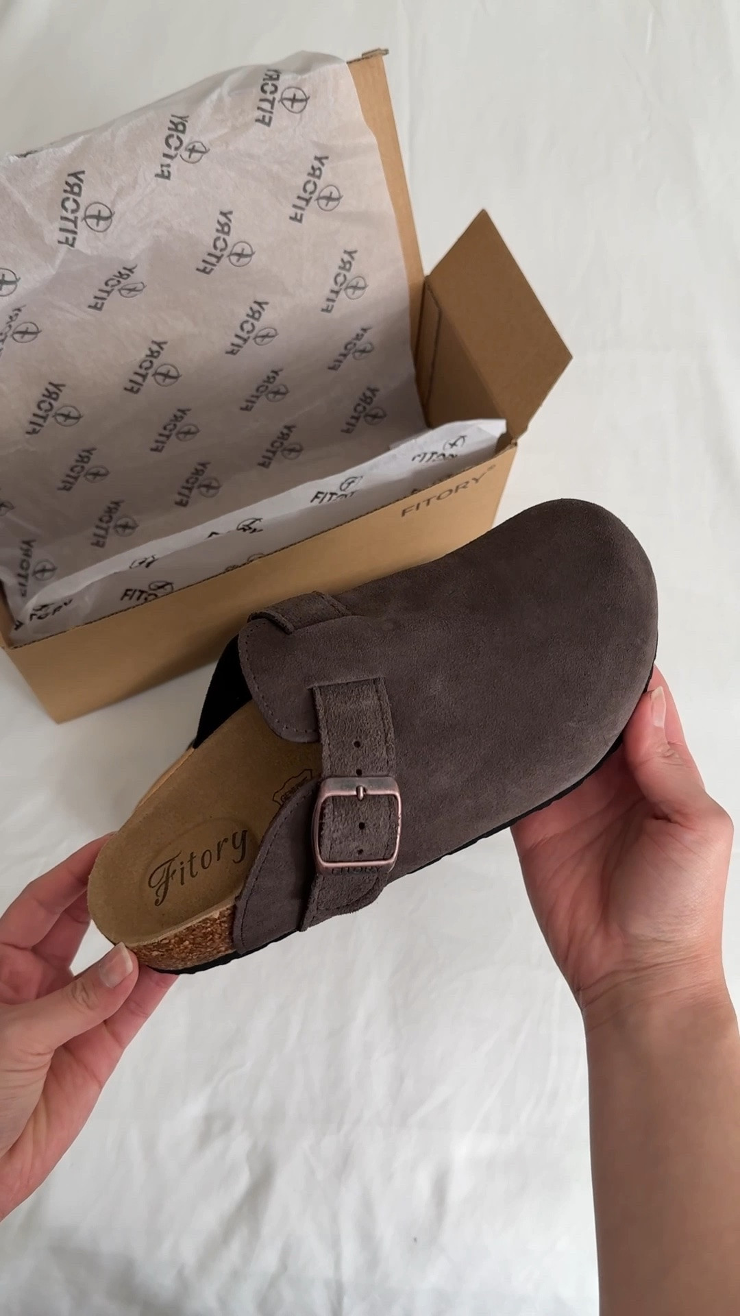 Autumn Shoes 🍂🐻☁️

Details:
- @Fitory Breathe Comfortable Clogs in Taupe & Mocha (Fit TTS)
- Fitory Balance Fashion Sandals in Stone (Fit TTS)

#ad

autumn shoes, fall shoes, fall footwear, fall shoes 2026, autumn shoes 2026, fall shoe trends, fall clogs, clog shoes

#LTKSaleAlert #LTKSeasonal