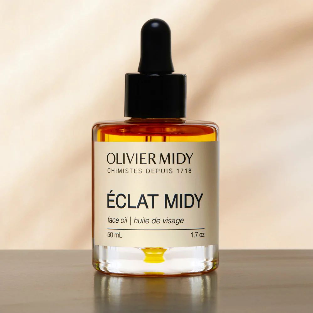 BRIGHTEN, HYDRATE & RESTORE WITH OUR PERFORMANCE DRIVEN FACE OIL | Olivier Midy