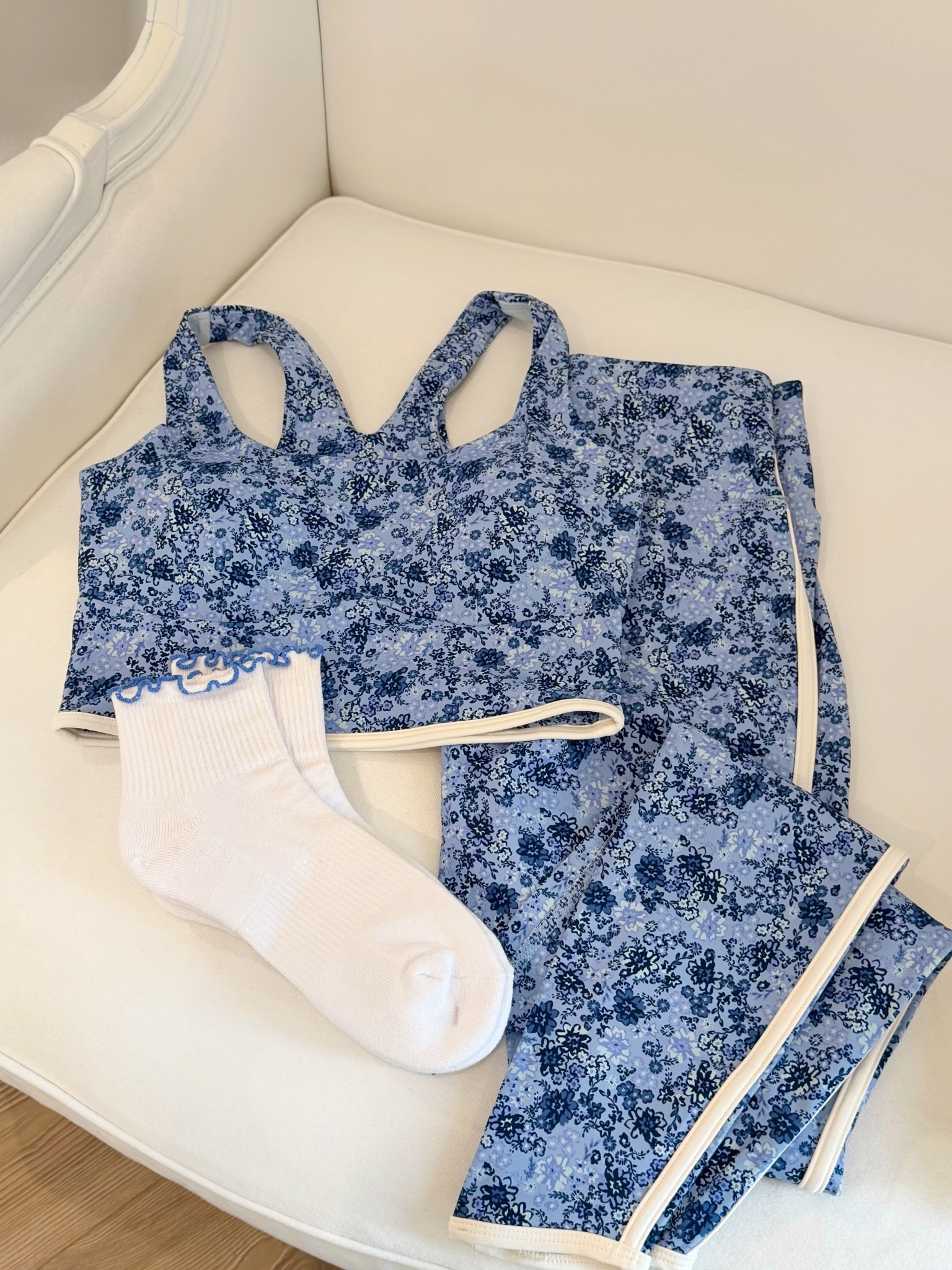Cutest set from Target 💙🤍 new activewear floral leggings sports bra spring new arrivals joylab #target 