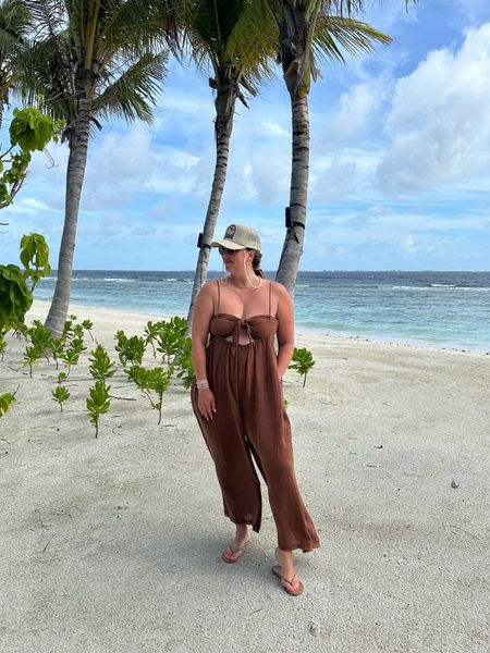 Vacation outfit - size down in this set 

#LTKSeasonal #LTKMidsize #LTKStyleTip