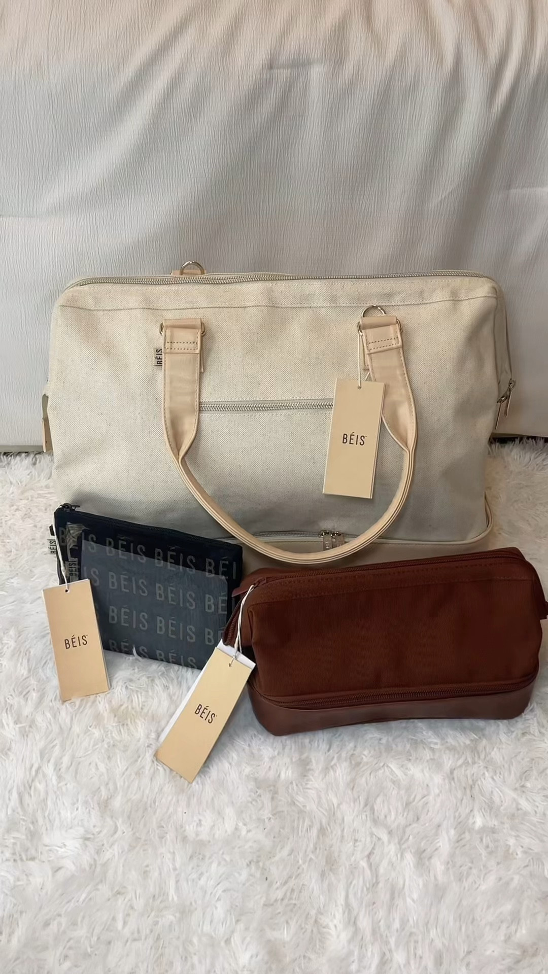 Beis 🫶🏽

#luggage #beis #revolve #nordstrom #weekendbag #weekender #cosmeticbag #travel #travelbag #LTKtravel #LTKitbag


#LTKTravel #LTKItBag #LTKSeasonal
