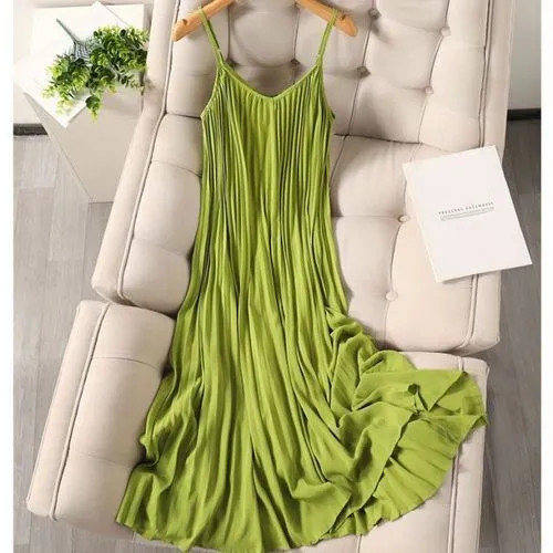 uliaque - Plus Size Spaghetti Strap V-Neck Plain Accordion Pleated Midi A-Line Dress | YesStyle Global