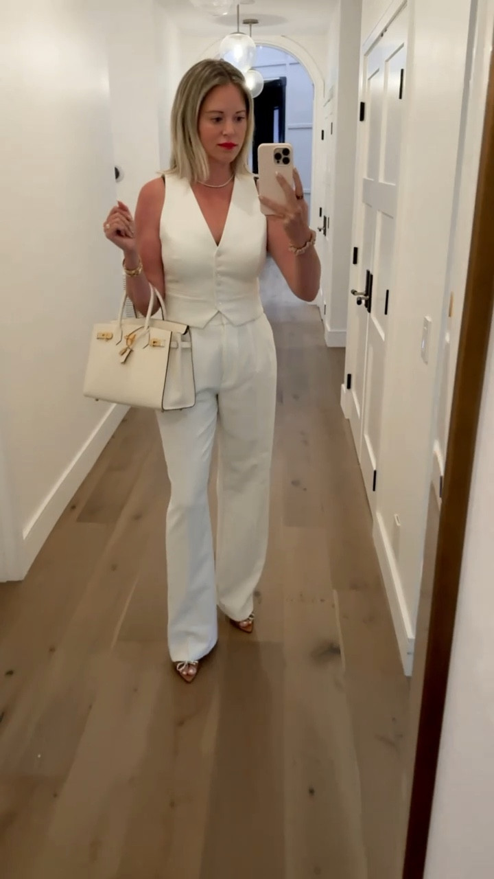 Another chic monochromatic look! 

— Kimberly | Team AF 

#LTKItBag #LTKStyleTip