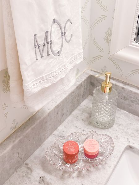#ad #BathandBodyWorks_Partner// After Whit’s bedtime, I love lighting a candle and treating myself to a little R&R - with my first Mother’s Day approaching, I’ve realized that one of the most practical ways to celebrate being a mom is taking time to recharge so I can be at my best! 💗 This lip routine set has the most amazing scrub that makes my lips feel *so* soft in the morning! And my nightly skincare always ends with a luxurious hand cream - this hyaluronic acid version gets an A+ from me 👏🏻 