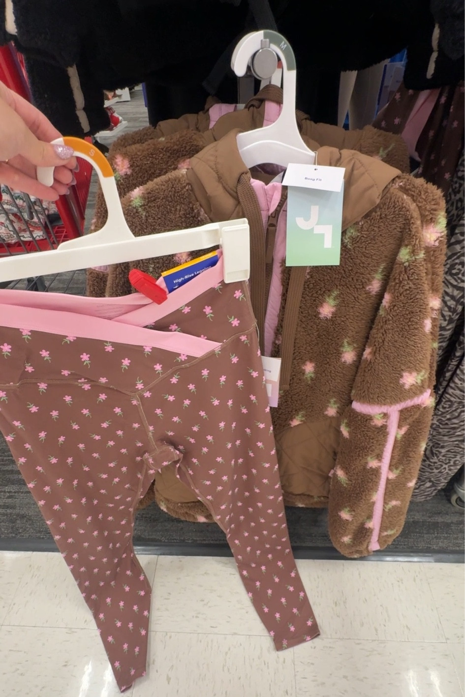 This set is perfection! Already have this pullover so had to grab the matching leggings and bra!! Joylab is on fire! 

#LTKFindsUnder50 #LTKmomlife #LTKootd