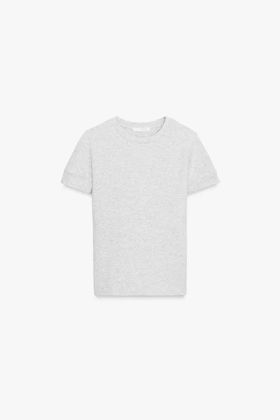 MINIMALISTISCHES T-SHIRT MIT KURZEN ÄRMELN | Zara DE
