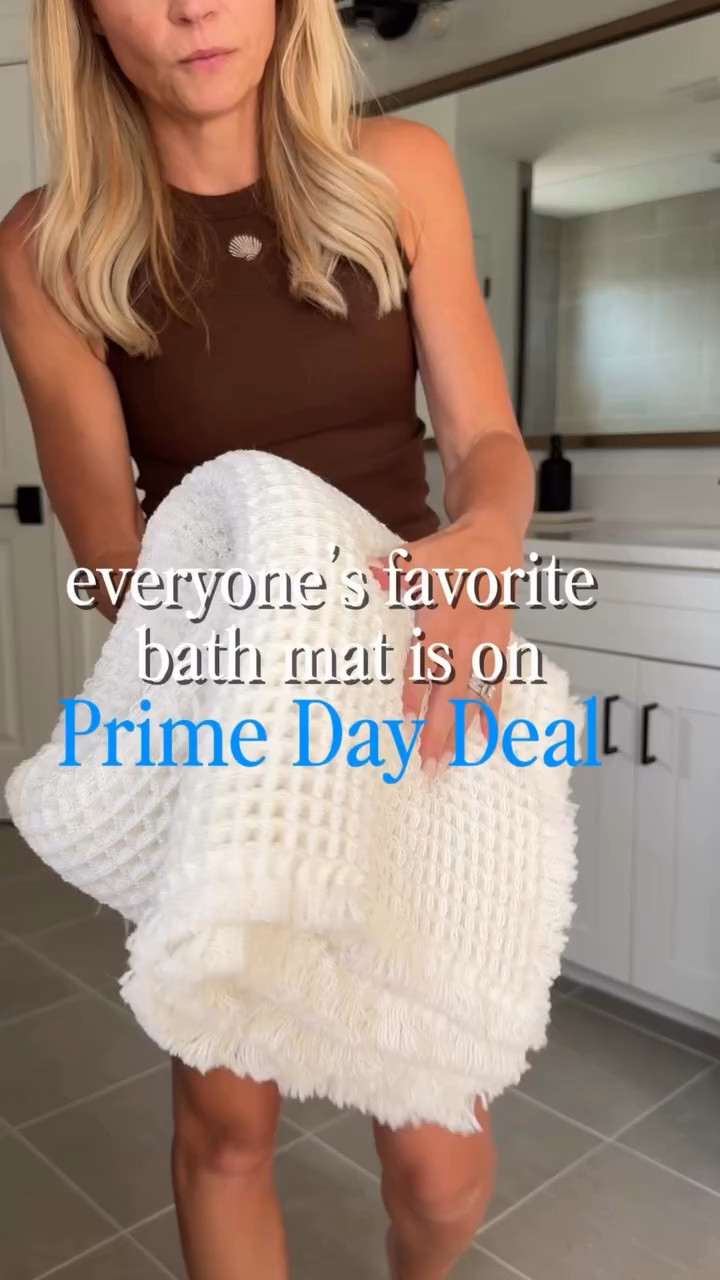 Prime Day deal on my best-selling bath mat 💙

This waffle bath mat is soft, super absorbent, and has a non-slip backing. It comes in lots of colors and sizes so you can find the right one for your bathroom.

It’s one of my most-loved Amazon finds and it’s on sale for Prime Day!

#LTKSaleAlert #LTKHome