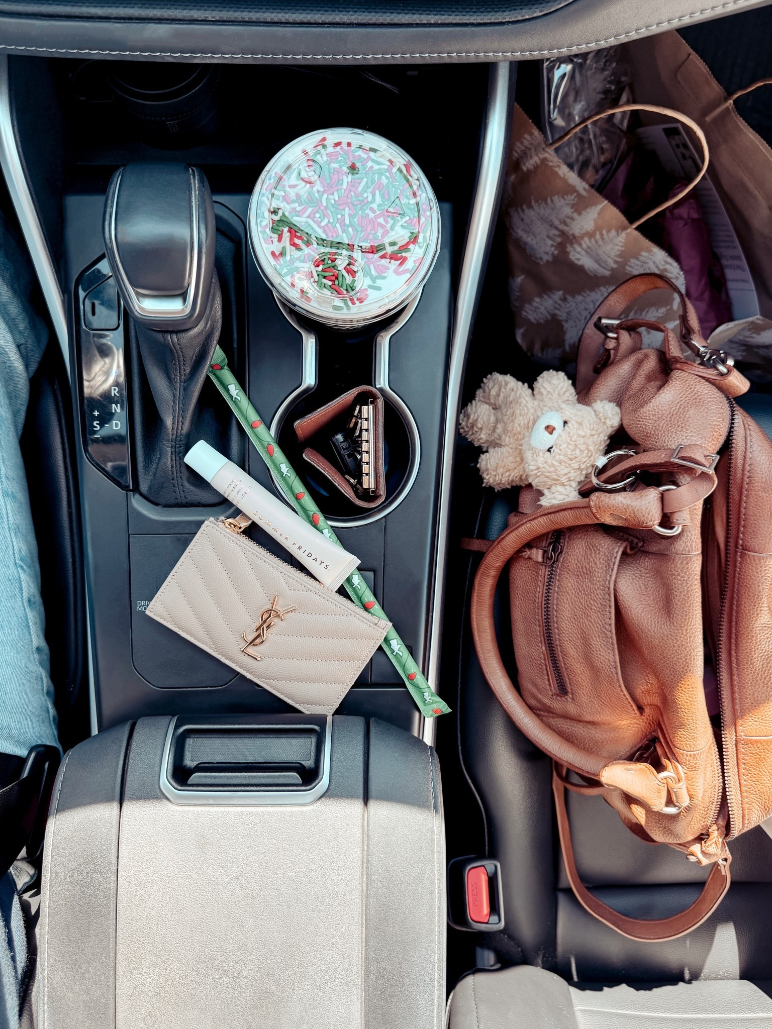 { front seat essentials ❥

• Summer Fridays Toasted Marshmallow Lip Butter Balm 
• YSL Cassandre Matelassé Fragments Card Case in Grain De Poudre Leather - Dark Beige
• No Boundaries Bear Bag Charm 
• We The Free Baby Emerson Tote in Saddle

Free People Style . Fall Bag . Sephora Sale . Summer Fridays Holiday Trio . Saint Laurent Card Holder . Gifts for Her } 

#LTKGiftGuide #LTKItBag #LTKBeauty