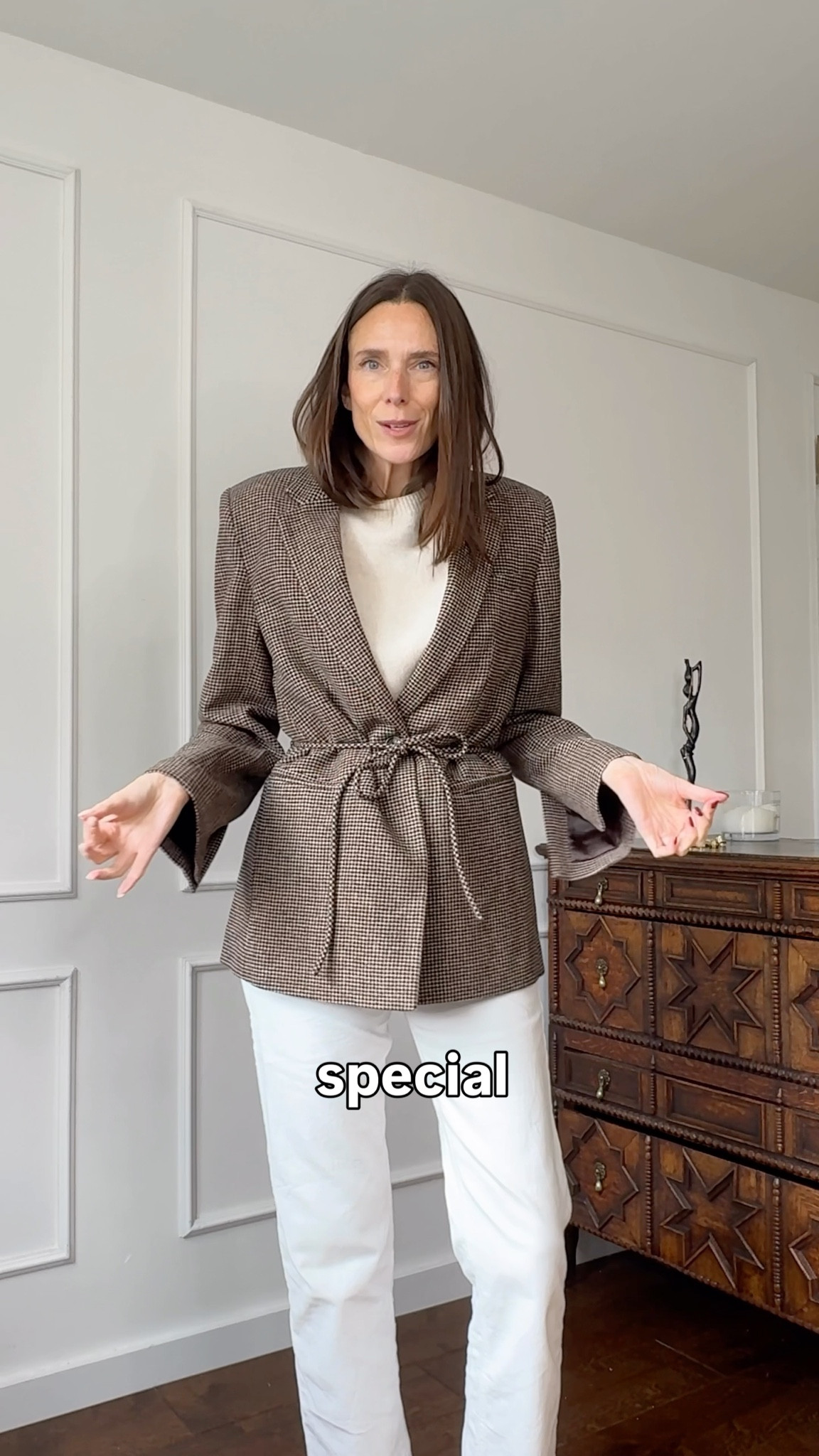 A beauty of a blazer with an unusual tie detail that makes it that bit different 👌🏻👏🏻

Pair with cream jeans and knitwear to take you into autumn or wear over a cream pair of trousers and shirt for the office  

#LTKWorkwear #LTKSeasonal #LTKStyleTip