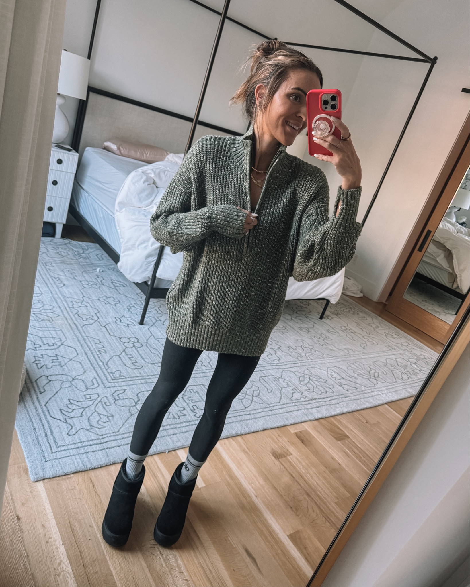 aerie cyber week faves! size small in sweater

#LTKCyberWeek #LTKHoliday