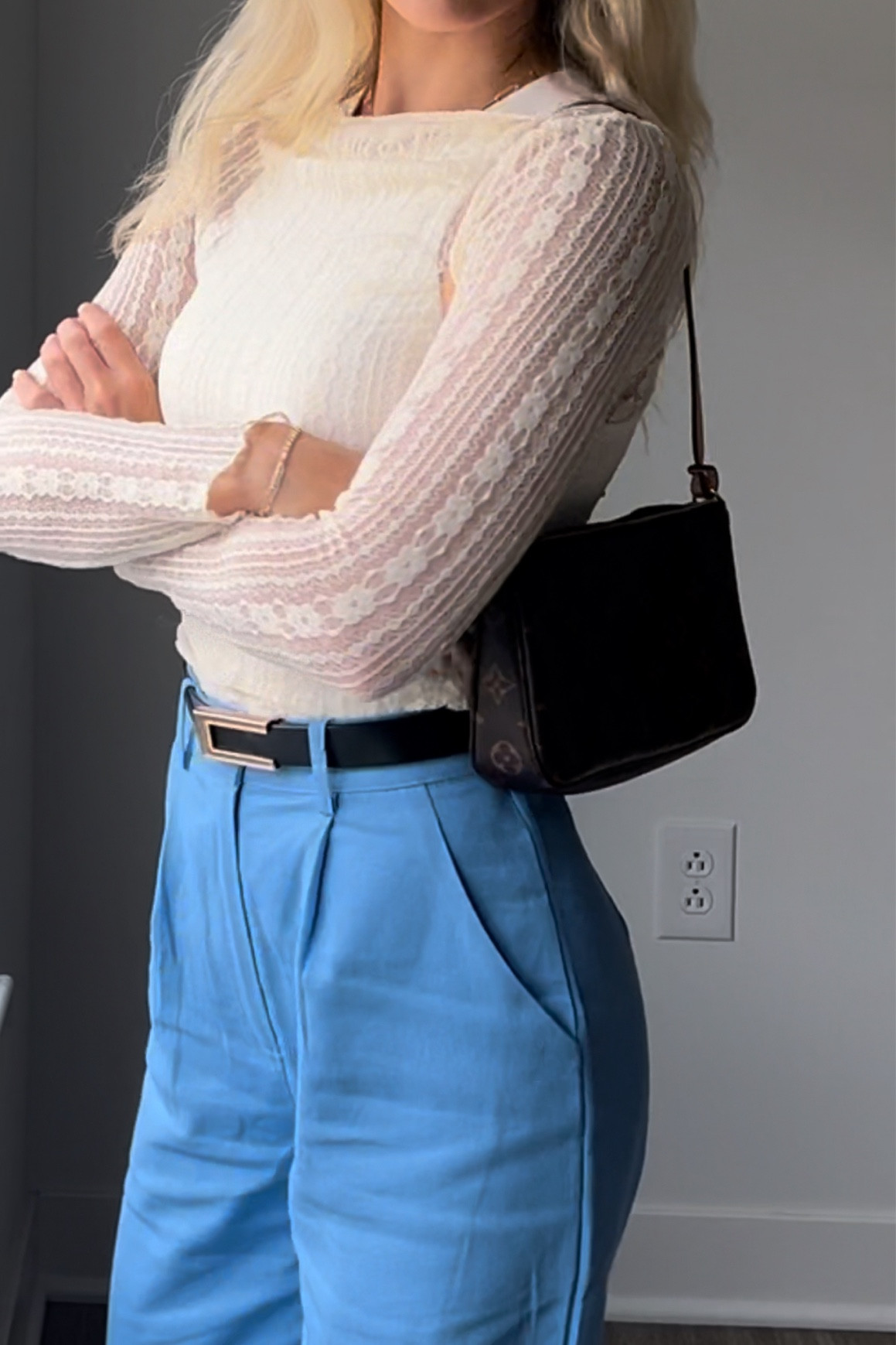 Giving business meeting 👜💄

Top: XS
Trousers: 0 (or AU 4)

Business outfit, women’s office fit, business casual, petite fashion, cute work pants, linen trousers, peppermayo, lace top, ivory top, Amazon fashion, black belt, small purse, Louis button

#LTKStyleTip #LTKBeauty #LTKWorkwear