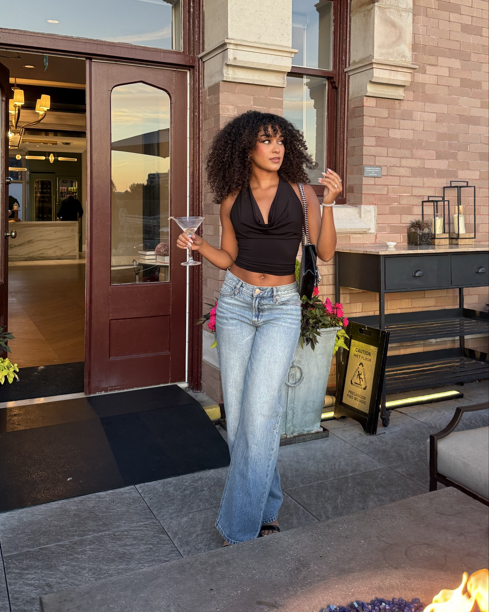  A cute top & jeans moment #garagejeans#garage#blacktop