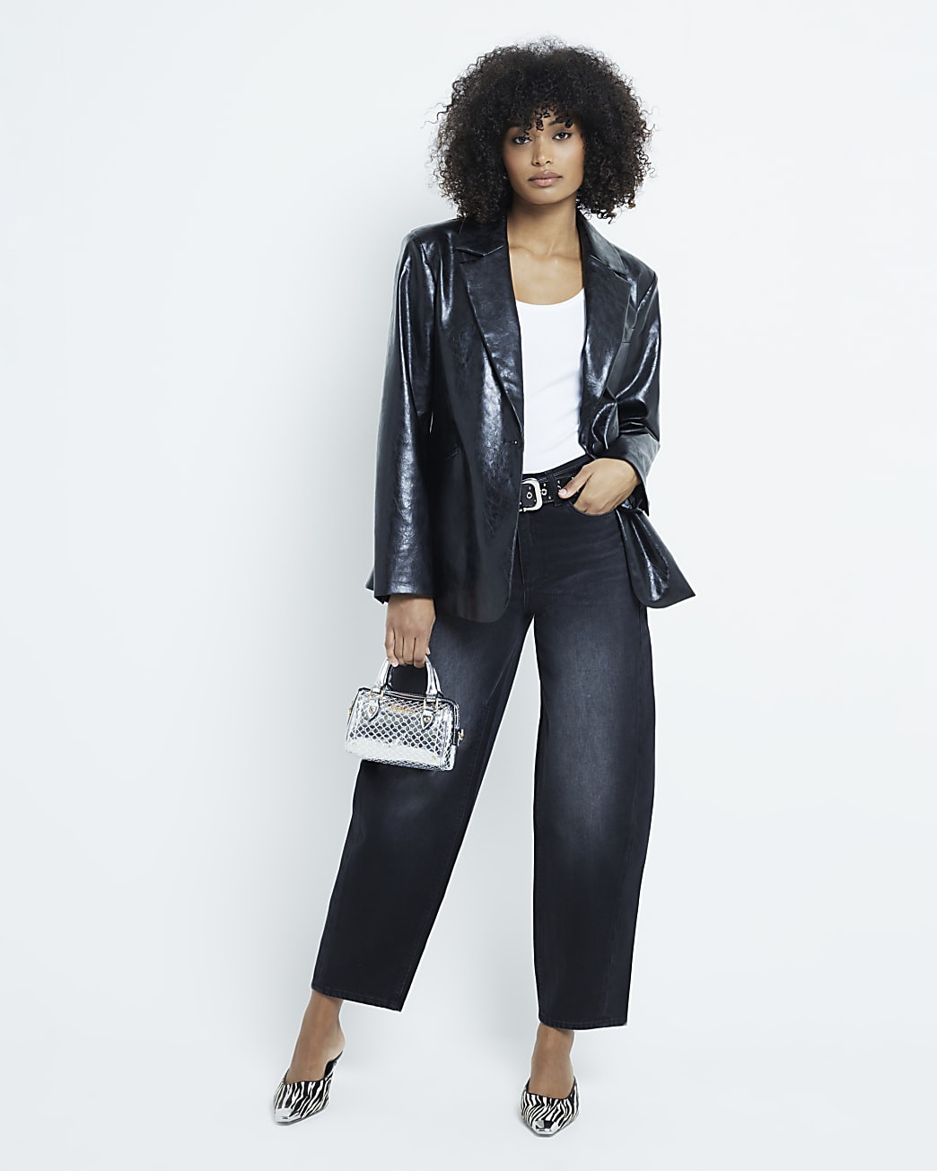 Black Oversized Seamed Barrel Jeans | River Island UK & IE