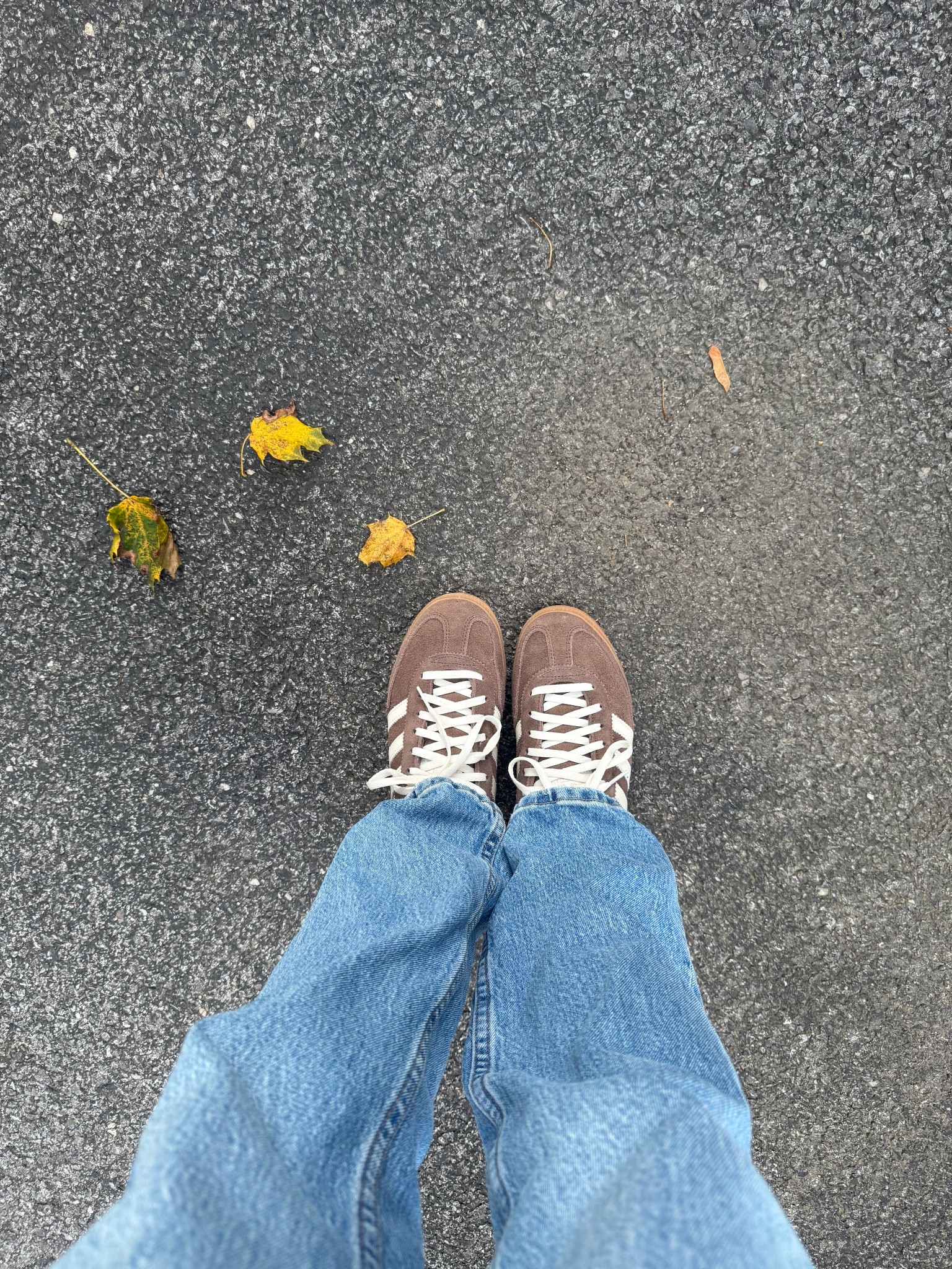 Earth strata/off white adidas handball spezial 


#LTKStyleTip #LTKSeasonal #LTKShoeCrush