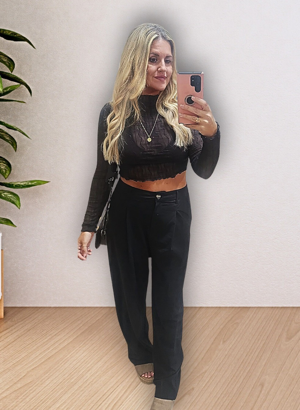 Went to look up link for pants and notice the model is wearing same concept! Not planned!  I guess I chose wise.OOTD. OOTN. Dinner out

#LTKstyletip