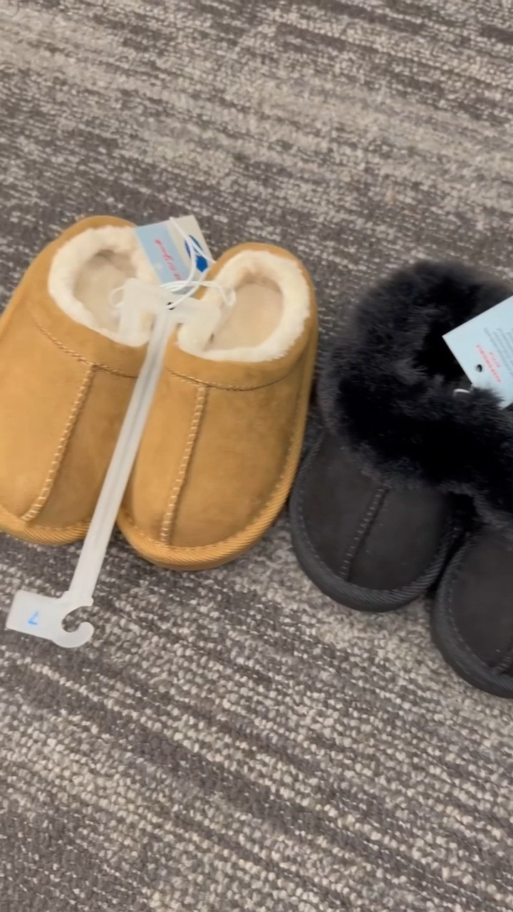 Target slippers under $15!💓✨ would make a great affordable gift idea! 

target, gift guide, gift ideas, gift guide for her, gift guide for friend, gift guide for coworker, gift ideas, cyber week deals, Lauren Mulloy 

 #LTKStyleTip #LTKBaby #LTKKids