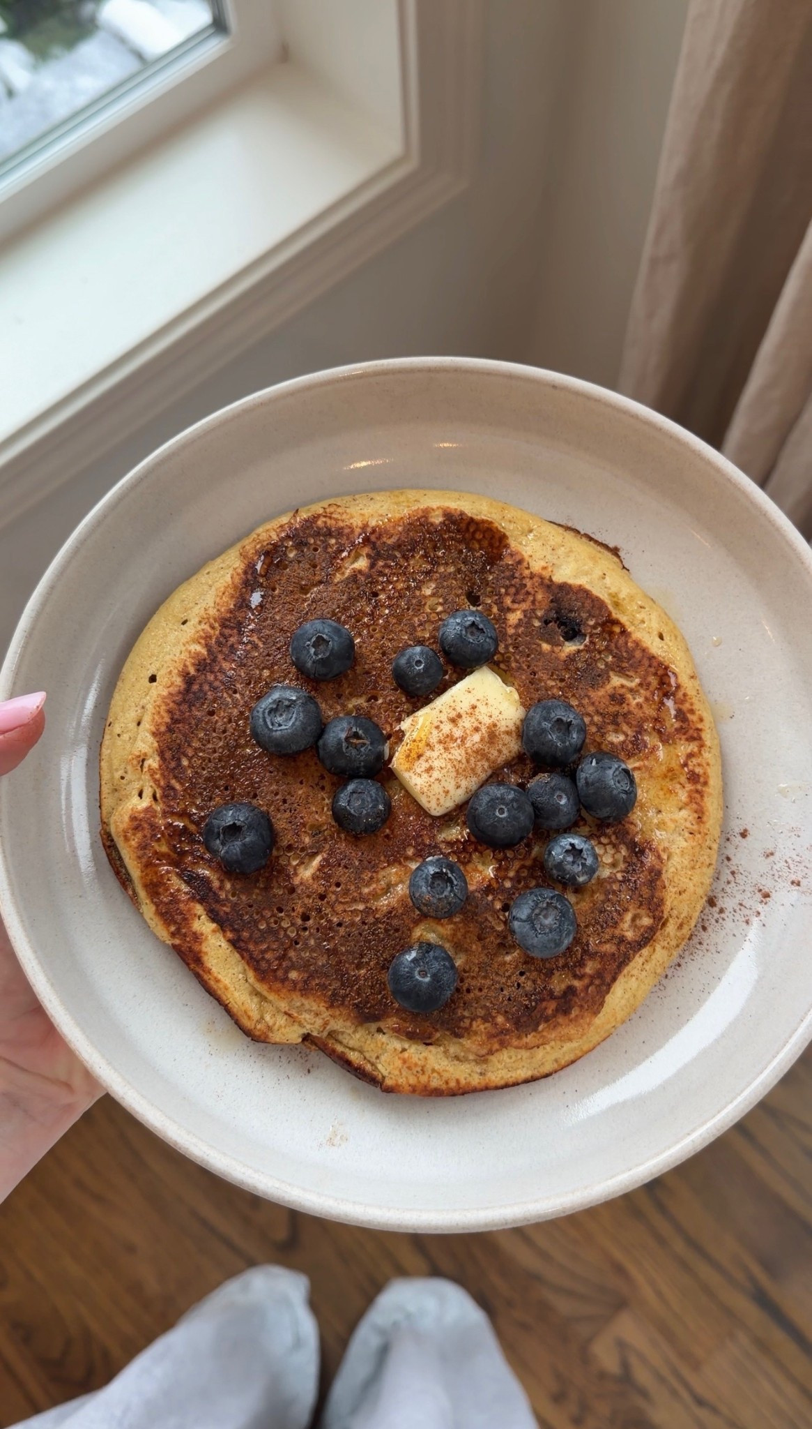 My favorite way to get more protein in the morning! 🥞🫐🧈 My girls love them too! 

🥞 HIGH PROTEIN PANCAKE RECIPE 
*recipe makes 1 serving*
1/2 Cup Kodiak’s Flapjack and Waffle Mix
1 Egg
30g Blueberries
90ml of Milk

350 cal and 27g of protein 💪🏻

#LTKKids #LTKfitnessgoals #LTKActive