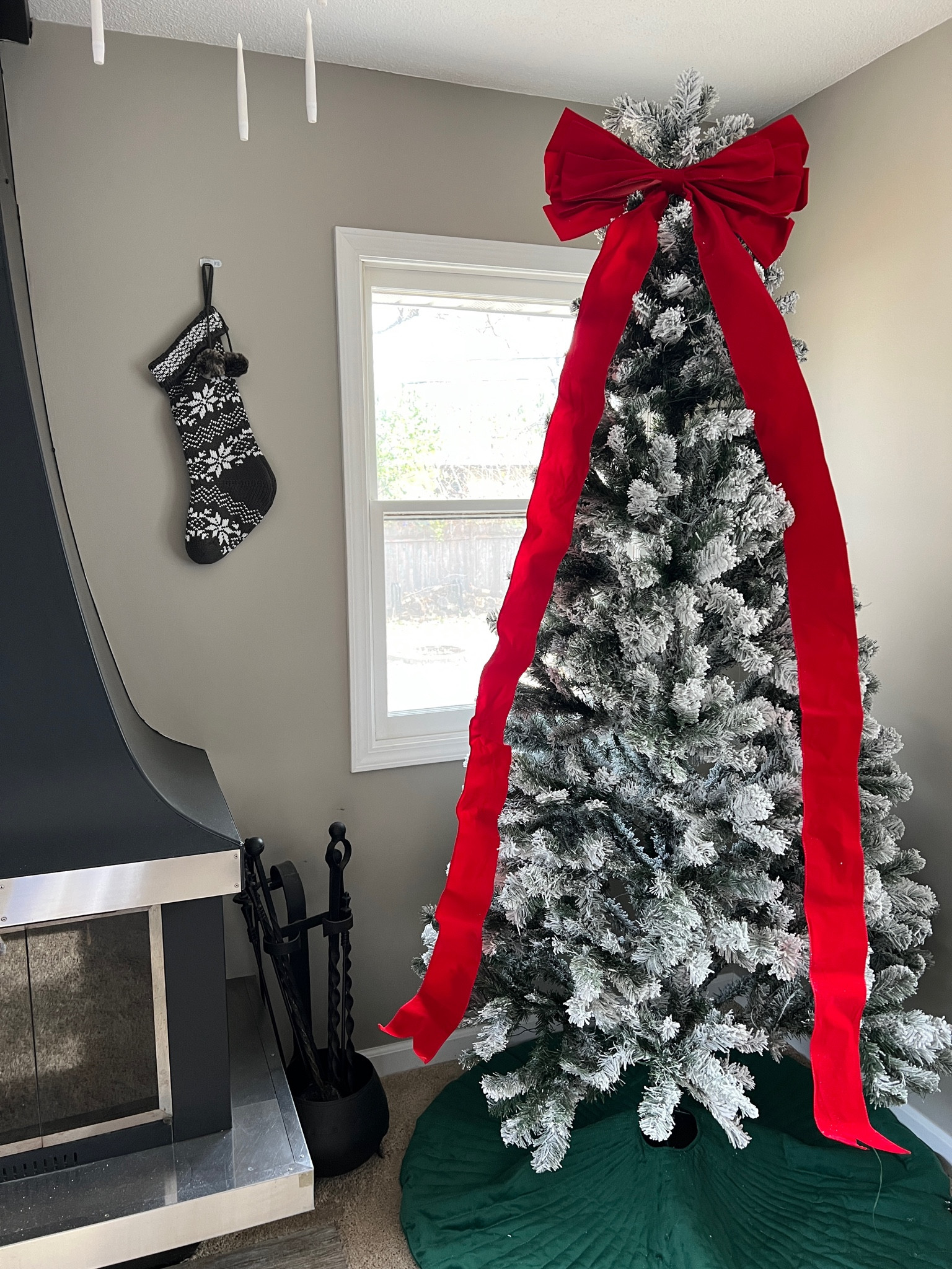 Target is doing 40% off trees and Christmas decor so I finally get to be a two-tree household! Dreams really do come true! 

#LTKSaleAlert #LTKHoliday #LTKHome