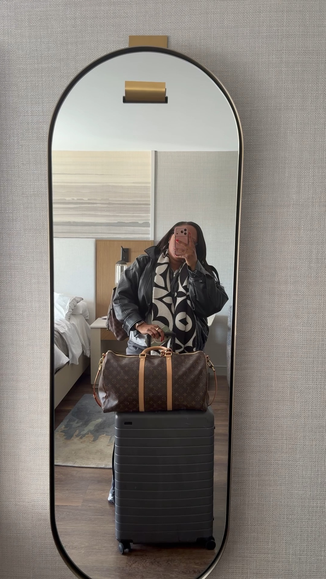 Ta ta for now, Indy ✈️

#LTKtravel #LTKmidsize #LTKstyletip