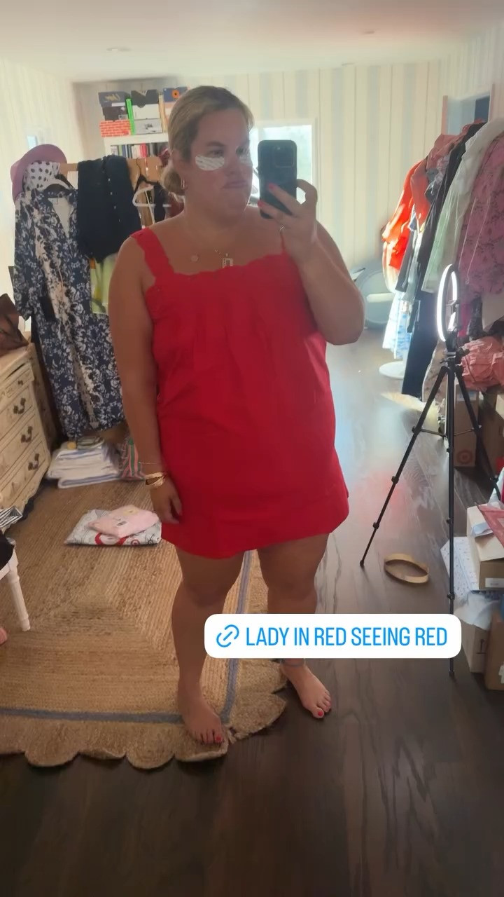 Lady in red

#LTKootd #LTKPlusSize