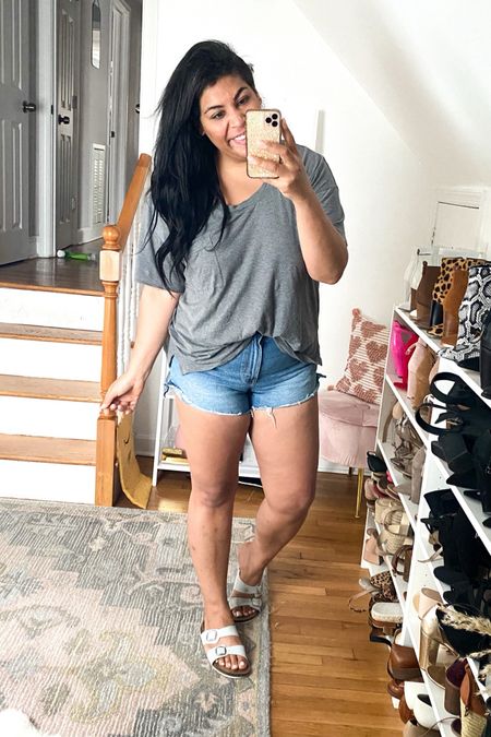 use code AFLTK to save 20% off at Abercrombie

Wearing the best shorts ever!! These are the curve love 90s high rise cutoff shorts! Wearing a size 32!!

midsize fashion, sale alert, sale finds, Abercrombie sale 

#LTKmidsize #LTKSpringSale #LTKsalealert