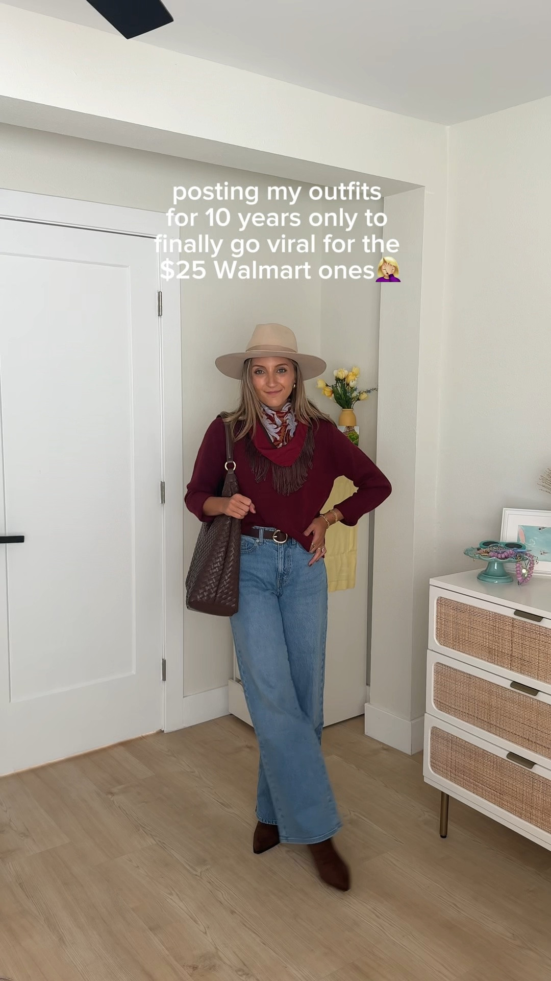 @walmart haul because they’ve been killing the game 🙈 comment SHOP and l send you the links to these fall outfit ideas ALL under $30 🍂🍁 #walmartpartner #walmartstyle @shop.ltk #ltkit 

wearing an XS in dresses and tops, small jackets and 0 regular jeans