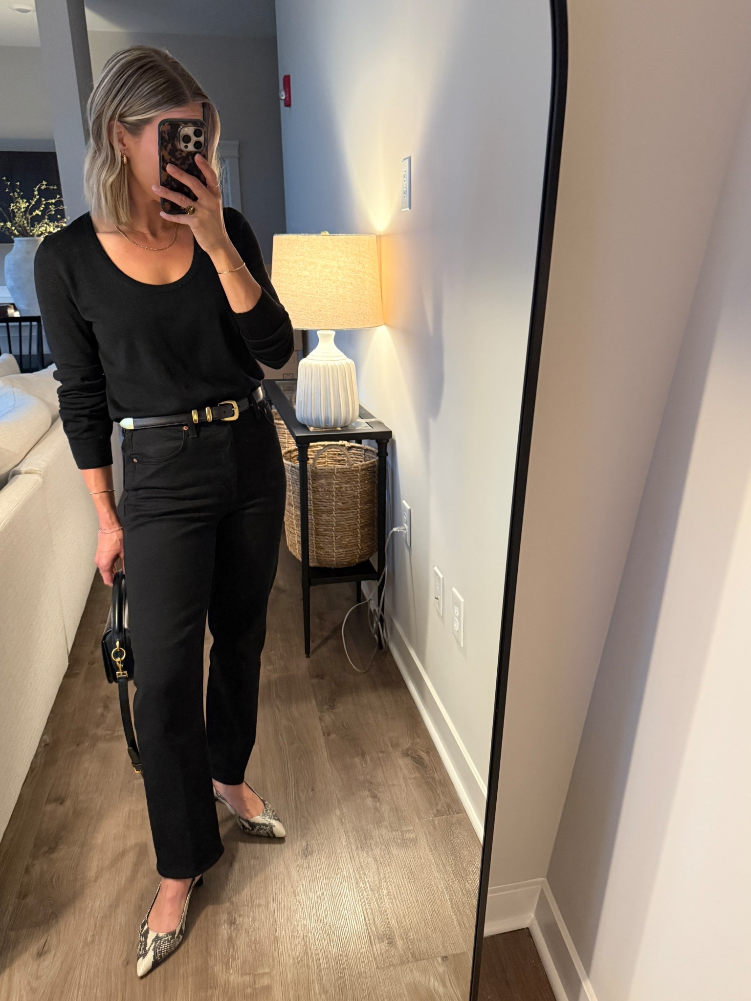 Wearing small sweater (super lightweight), 26/regular jeans, small belt, heels tts 

#LTKFindsUnder100 #LTKStyleTip #LTKOver40