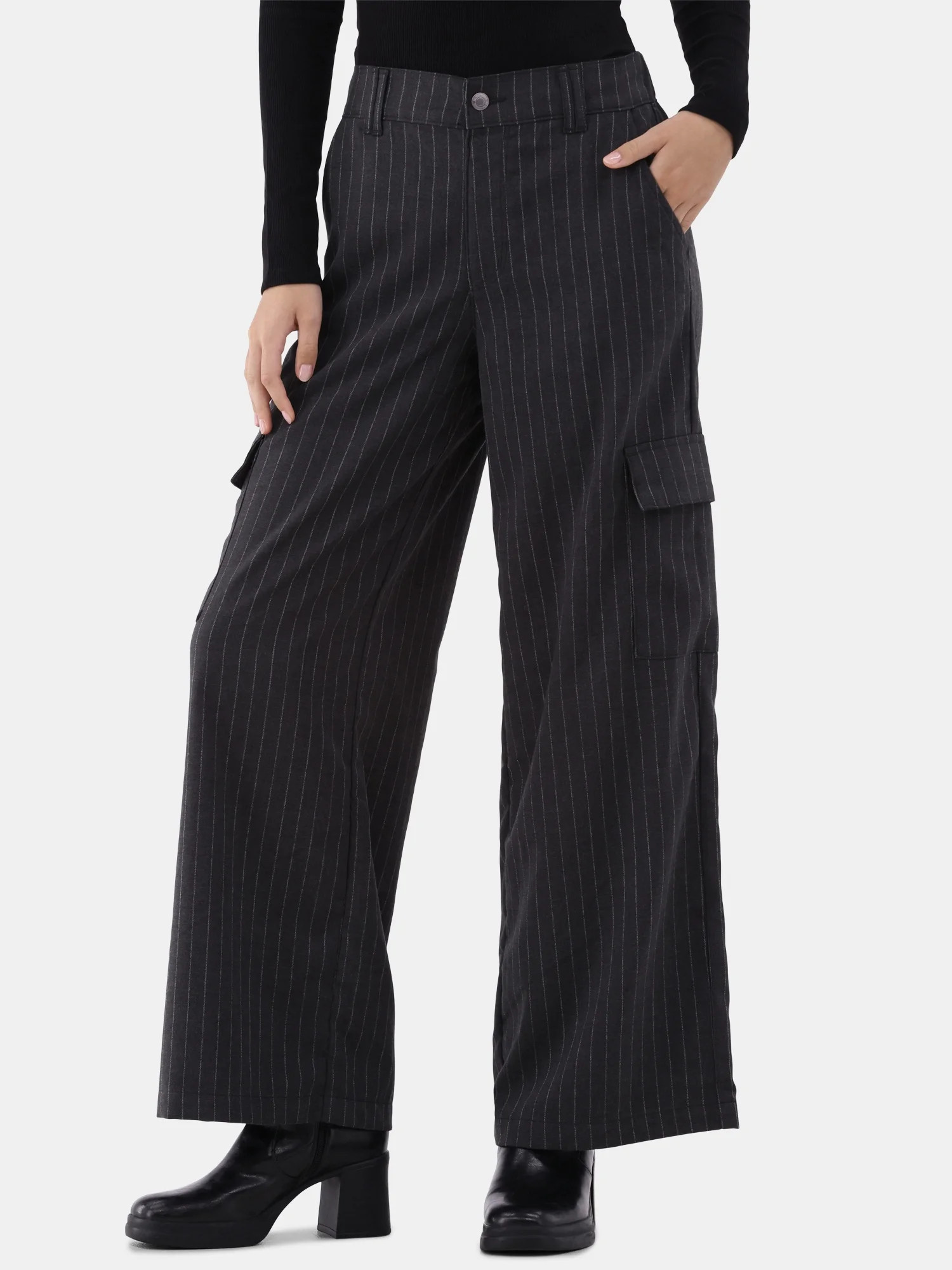 No Boundaries Cargo Wide Leg Pants, Women's and Women's Plus | Walmart (US)